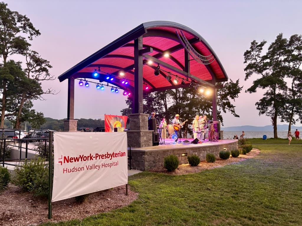 Summer Concerts & Movies on the Waterfront.